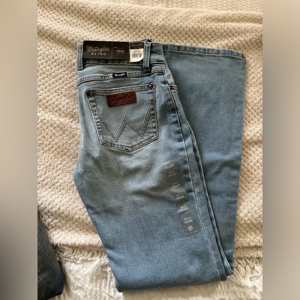 Wrangler Retro Mae Mid-rise size 28/5x32